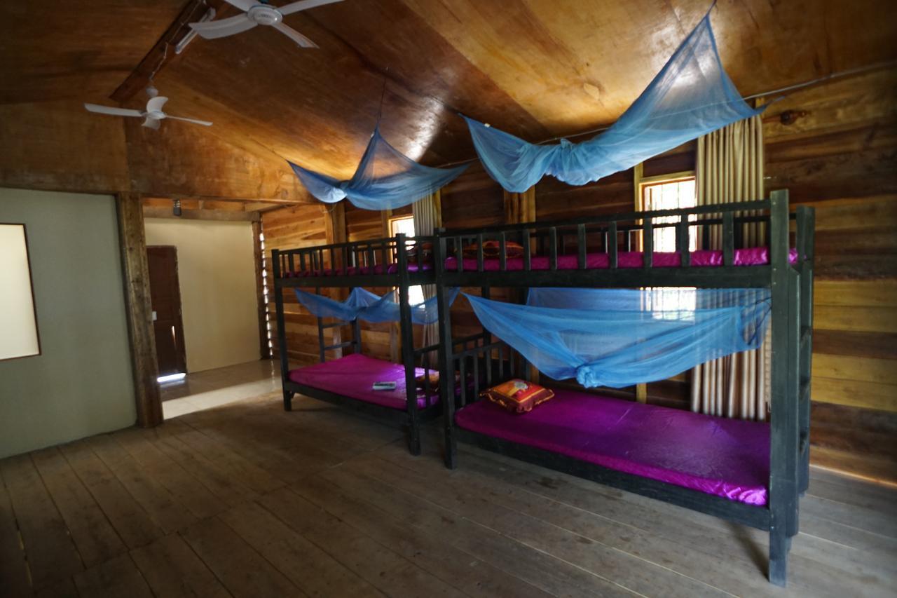 Suns Of Beaches Hostel Koh Rong Zewnętrze zdjęcie