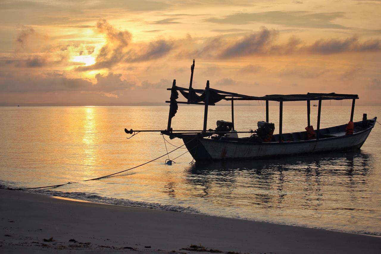 Suns Of Beaches Hostel Koh Rong Zewnętrze zdjęcie